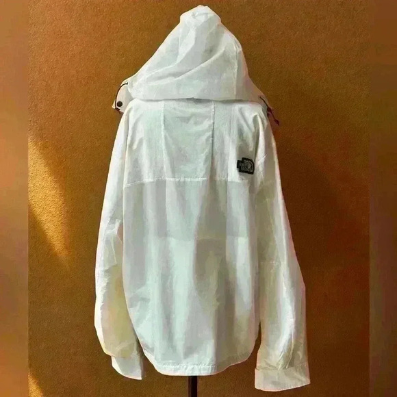 The North Face Outline Jacket LGBTQ PRIDE Collection In White Men’s Large NWT - Picture 7 of 12